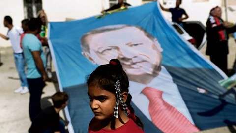 A Suruç, les Kurdes turcs désespérés du sort de leurs frères syriens