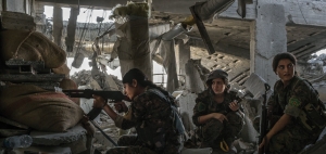 Female ﬁghters for the Syrian Democratic Forces